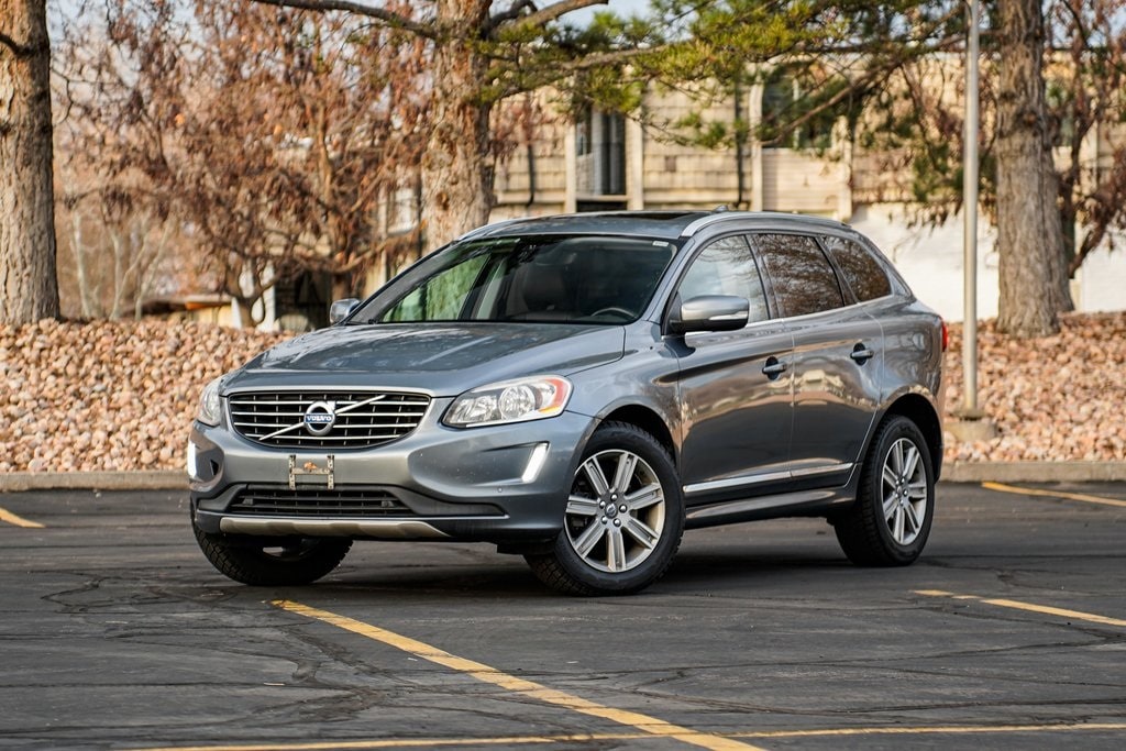 2016 Volvo XC60 T6's photo