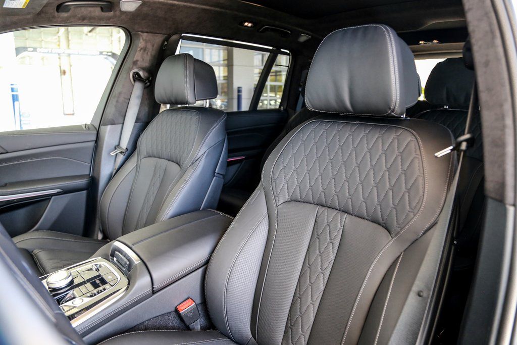 2026 BMW X7 40i - Photo 20