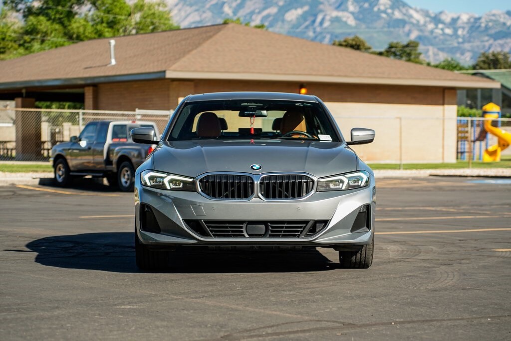 2023 Bmw 330i xDrive photo 2