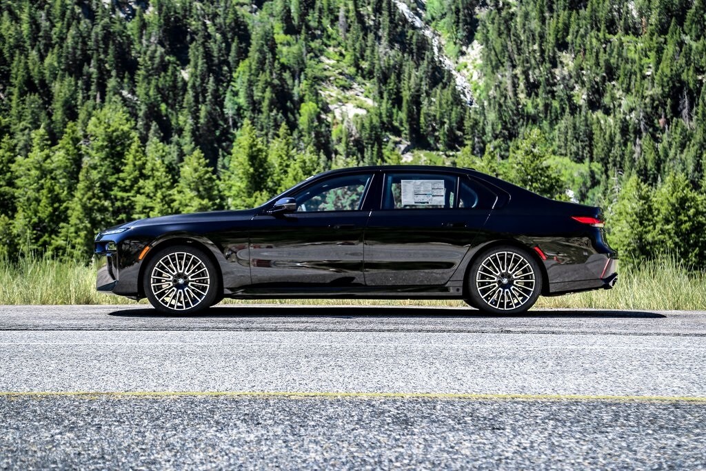 2025 Bmw 760i xDrive photo 3