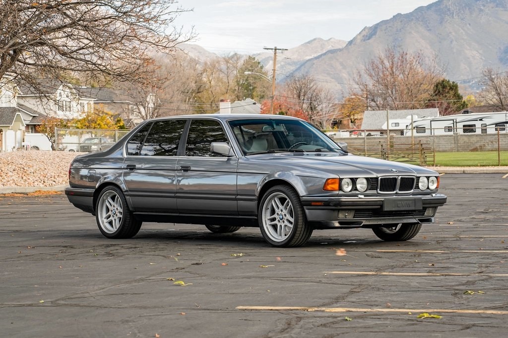 Used 1994 BMW 740 iL (STD is Estimated) Sedan