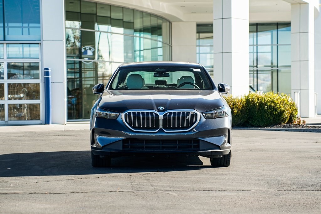 2025 Bmw i5 xDrive40 photo 2