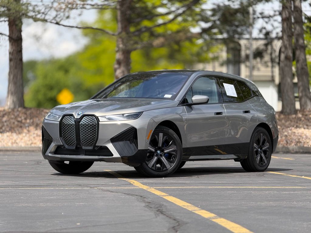 2024 BMW iX