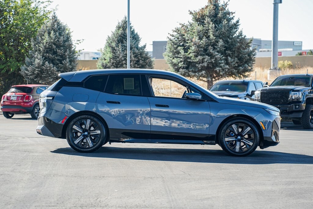 2025 Bmw iX photo 4