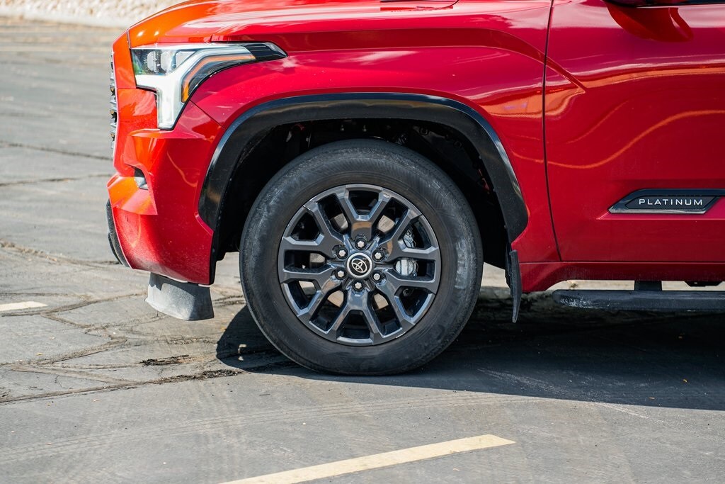 2023 Toyota Sequoia Platinum photo 3
