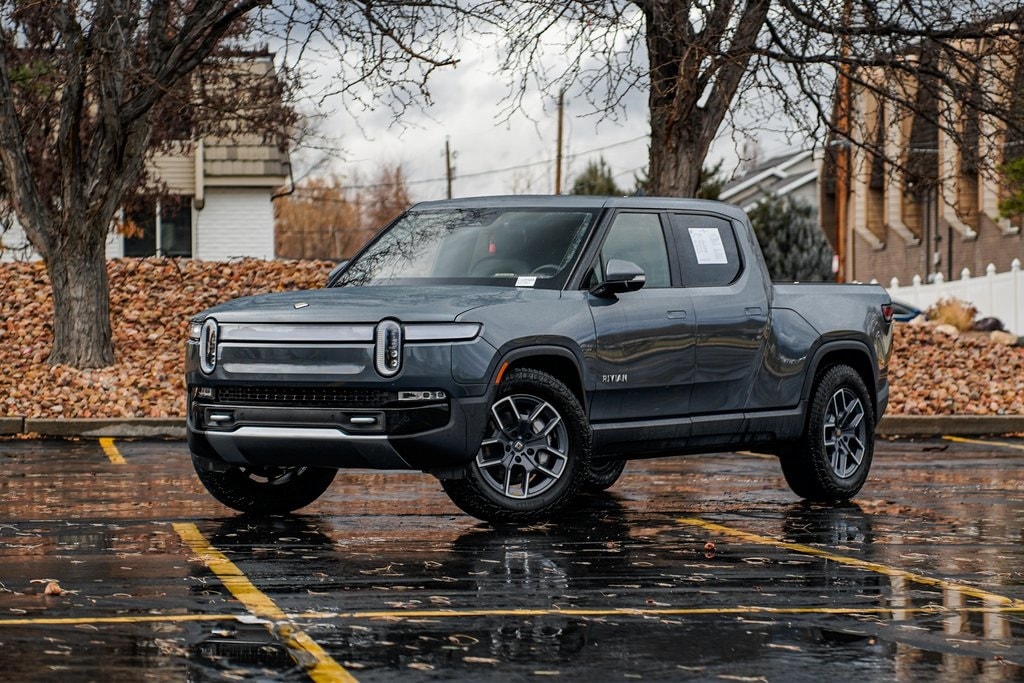 2024 Rivian R1T Adventure's photo
