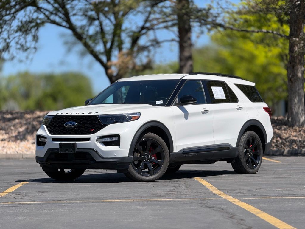 2023 Ford Explorer ST 4WD's photo