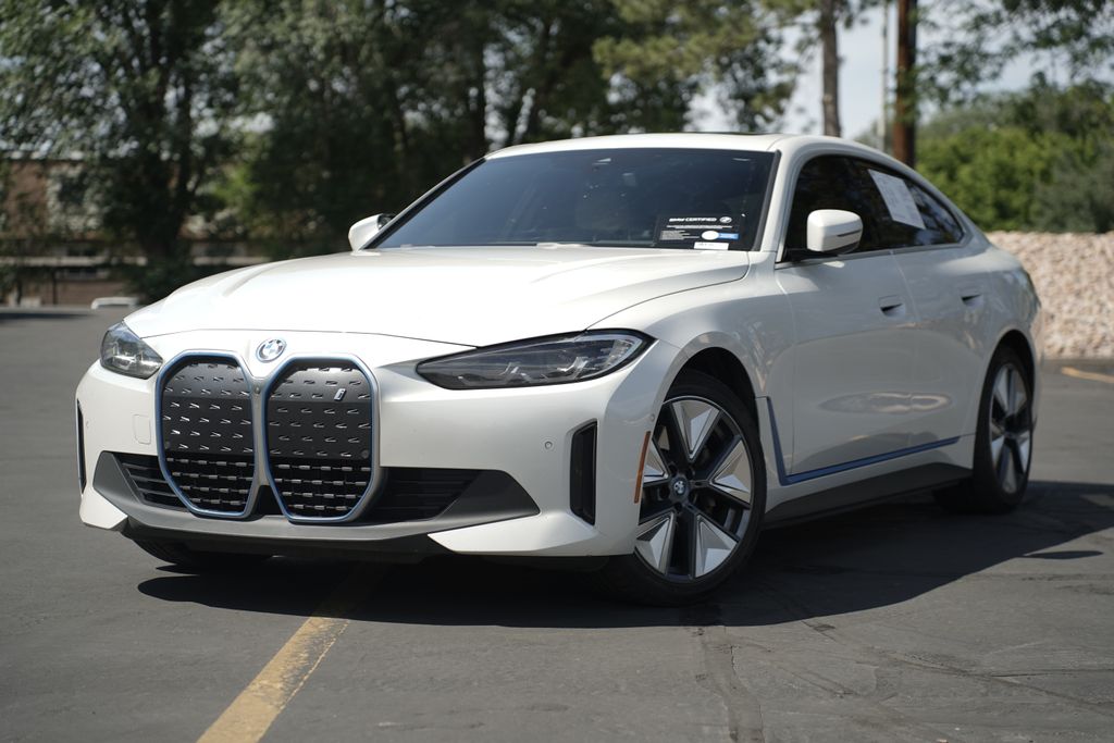 2023 BMW i4 eDrive35's photo