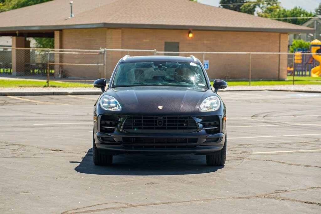 2021 Porsche Macan S photo 2
