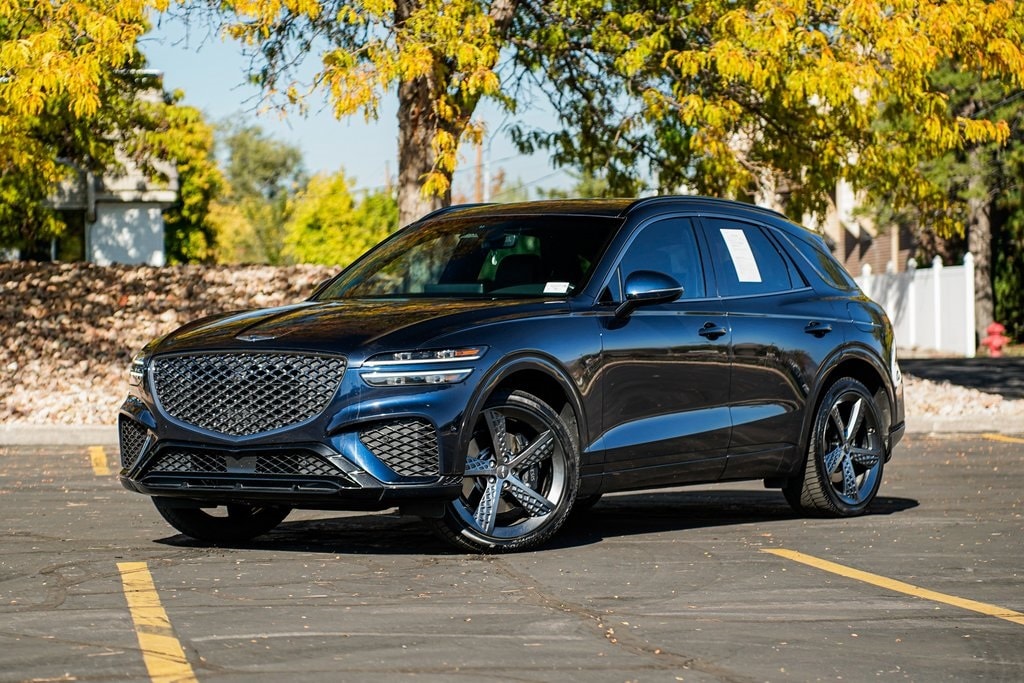 2023 GENESIS GV70 Standard