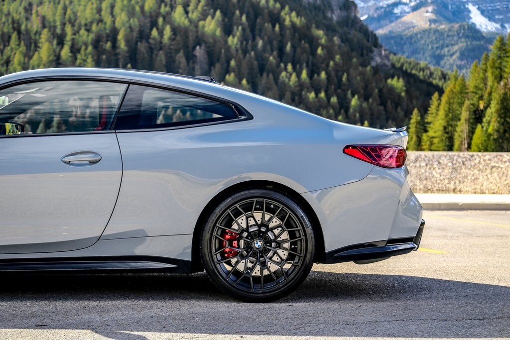 2025 Bmw M4 CS photo 4