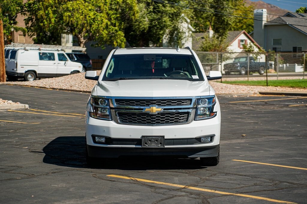 2019 Chevrolet Tahoe LT photo 2