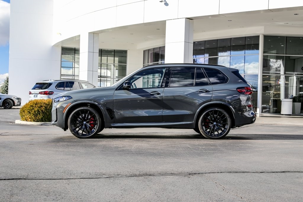 2026 Bmw X5 M60i photo 2
