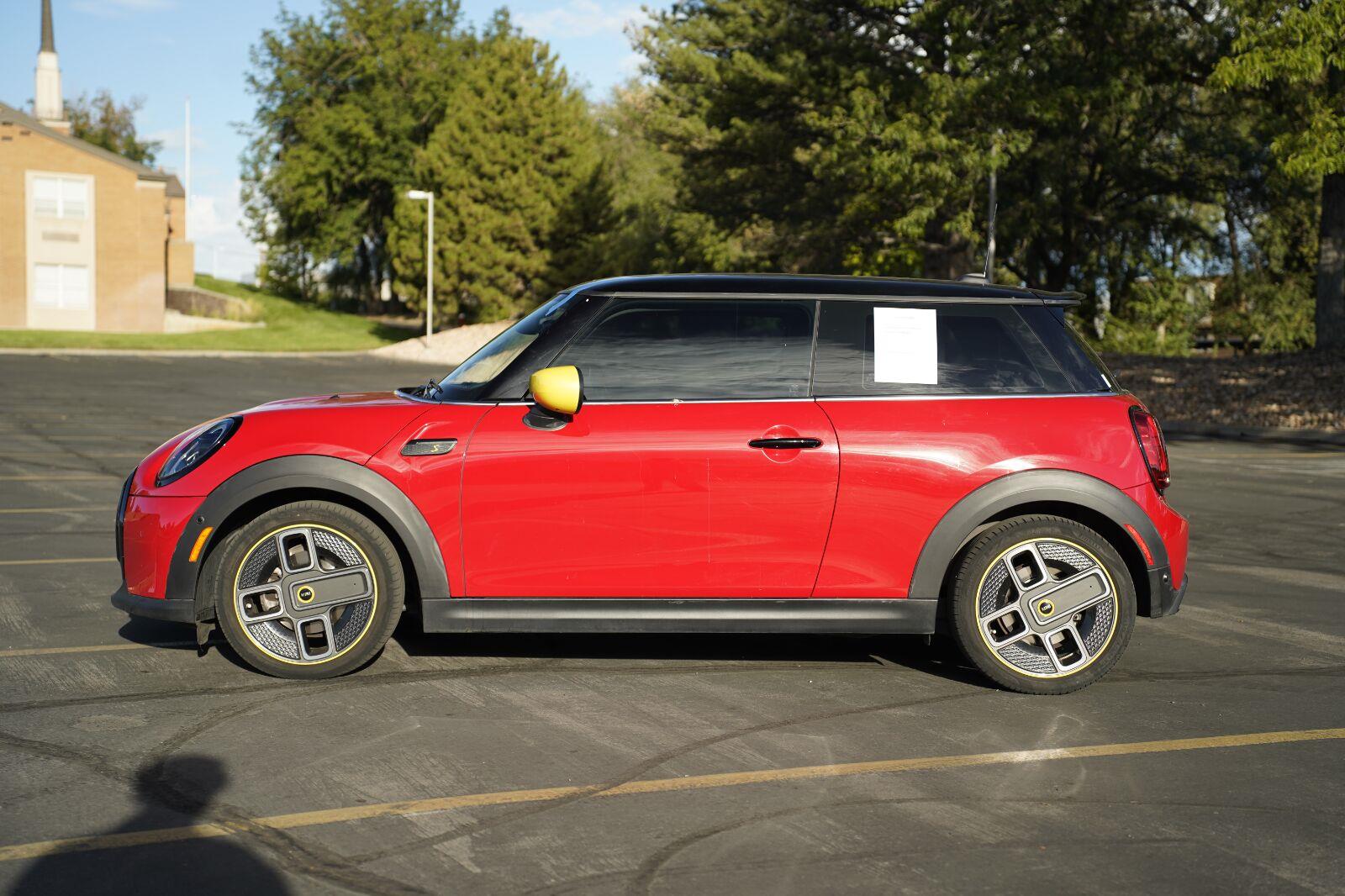 Certified 2024 MINI Hardtop 2 Door SE with VIN WMW13DJ0XR2U75767 for sale in Murray, UT
