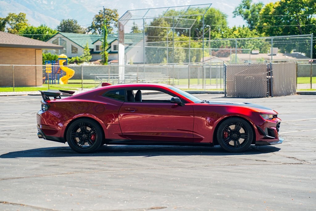 2021 Chevrolet Camaro ZL1 photo 4