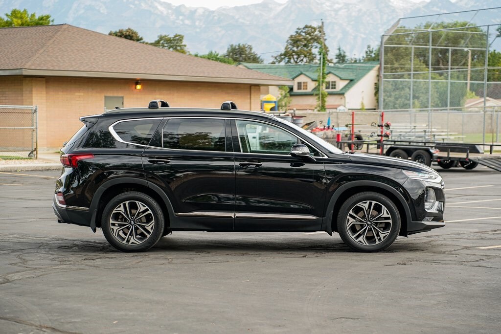 2020 Hyundai Santa Fe Limited 2.0T photo 2