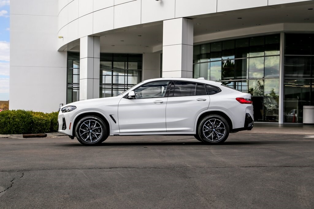 2025 Bmw X4 xDrive30i photo 2