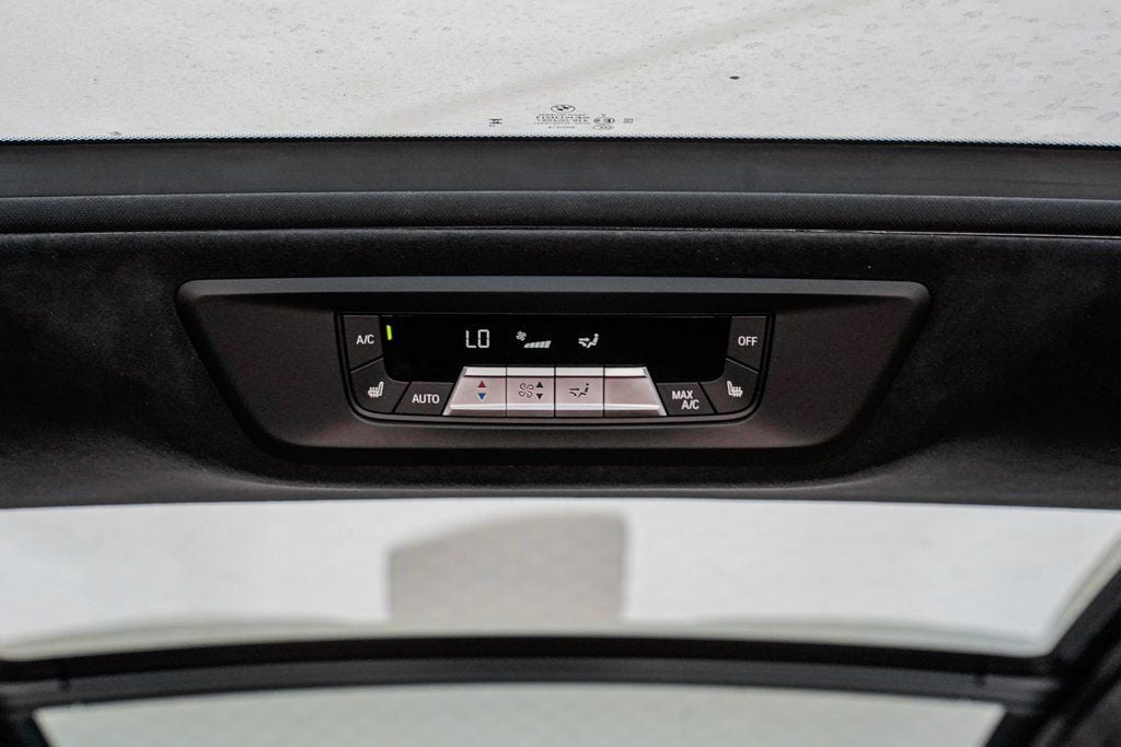 2025 BMW X7 M60i - Photo 25