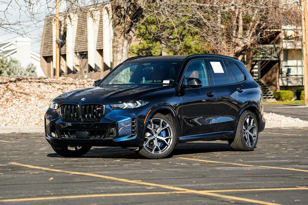 2025 BMW X5 M60i's photo