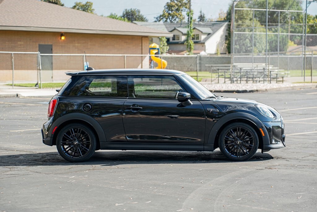 2023 Mini Cooper 2 Door Hardtop S photo 4