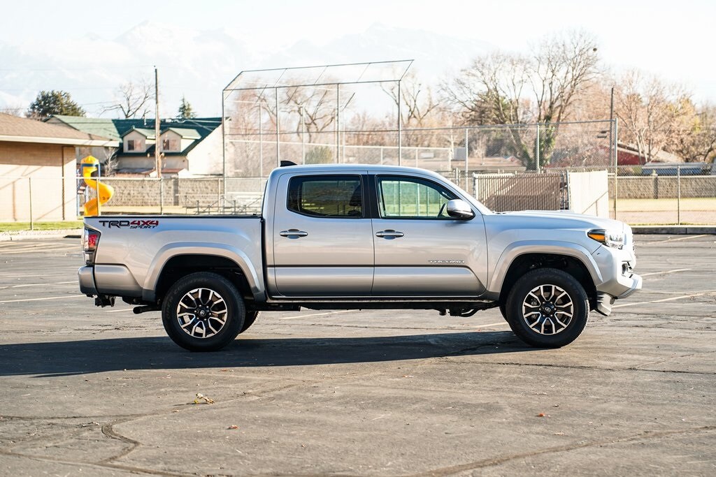 2022 Toyota Tacoma TRD Sport V6 photo 4