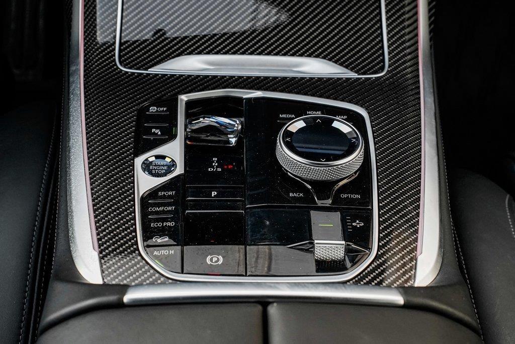2025 BMW X7 M60i - Photo 16