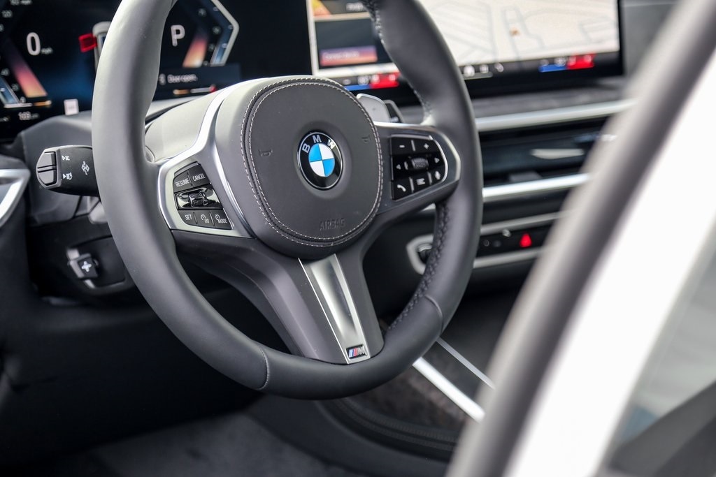 2026 BMW X7 40i - Photo 12