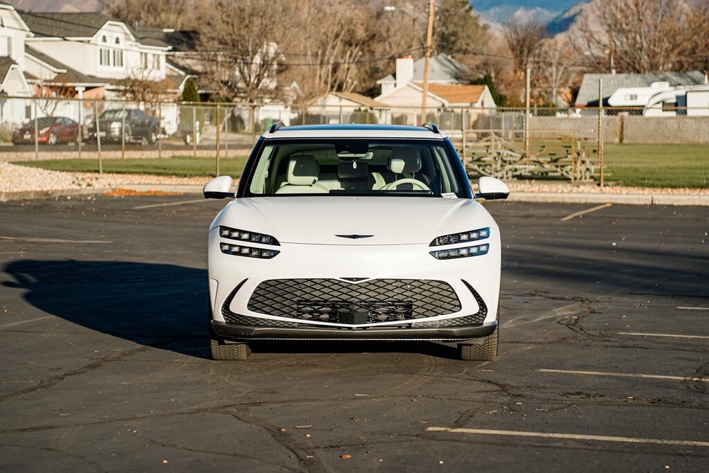 2023 Genesis GV60 Performance photo 2