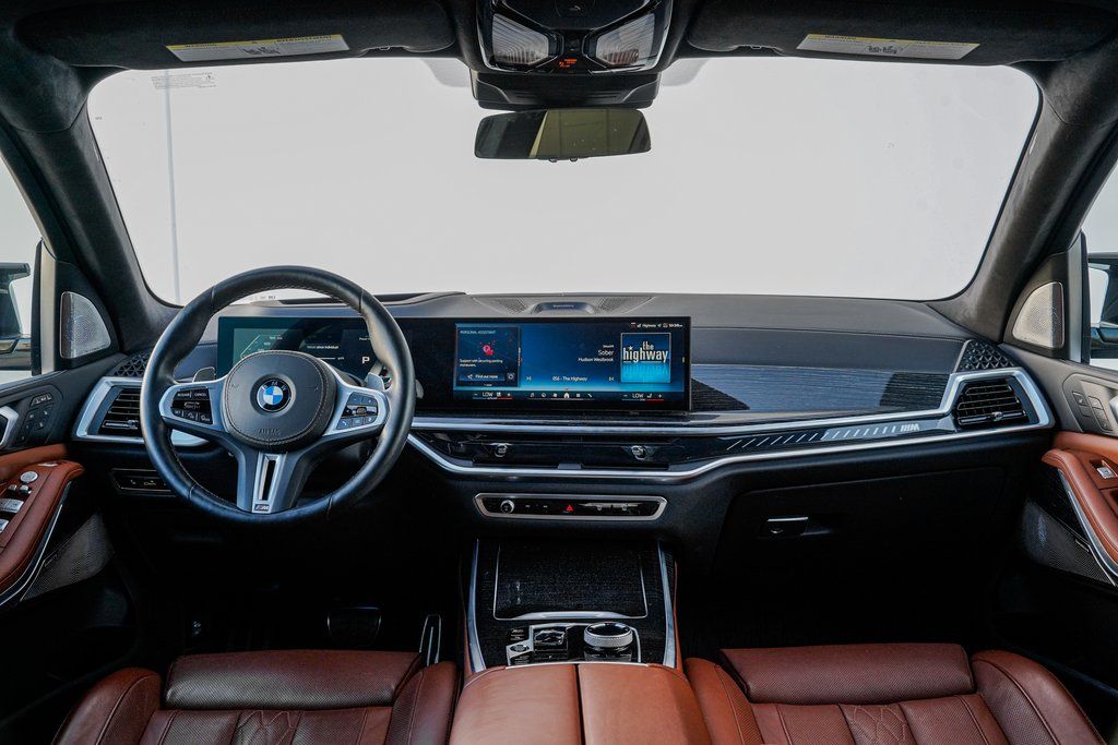2025 BMW X7 M60i - Photo 12