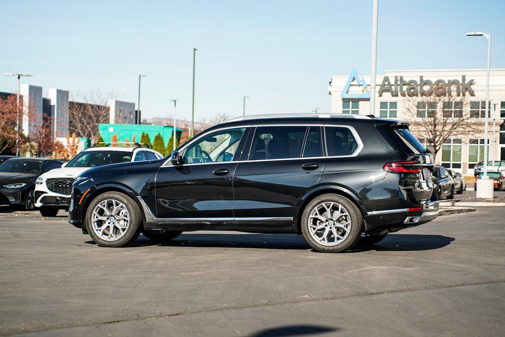 2026 BMW X7 40i - Photo 7