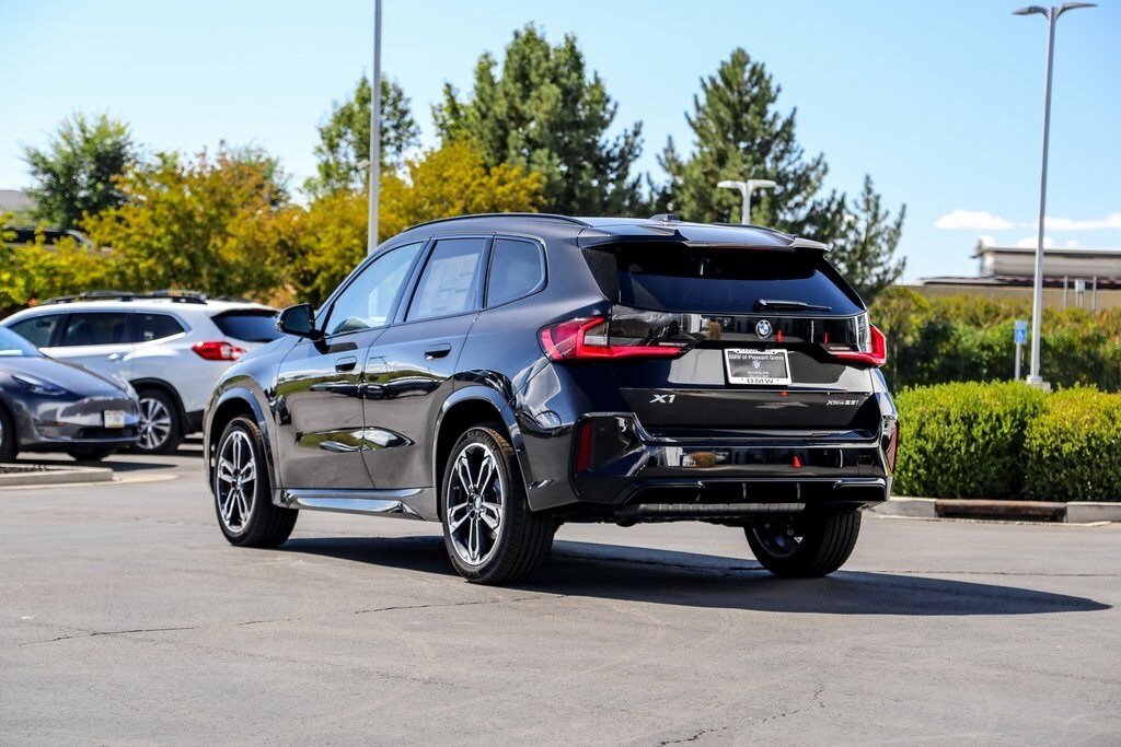 2026 Bmw X1 XDrive28i photo 2