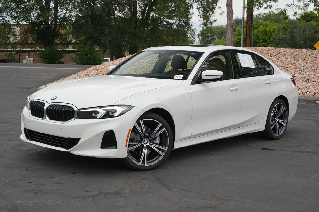 2023 BMW 3 Series 330i xDrive Sedan's photo