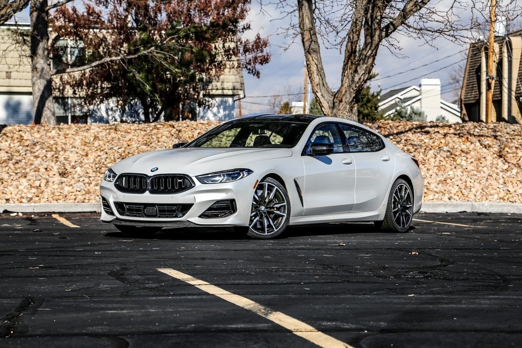 2025 BMW 8 Series M850i's photo