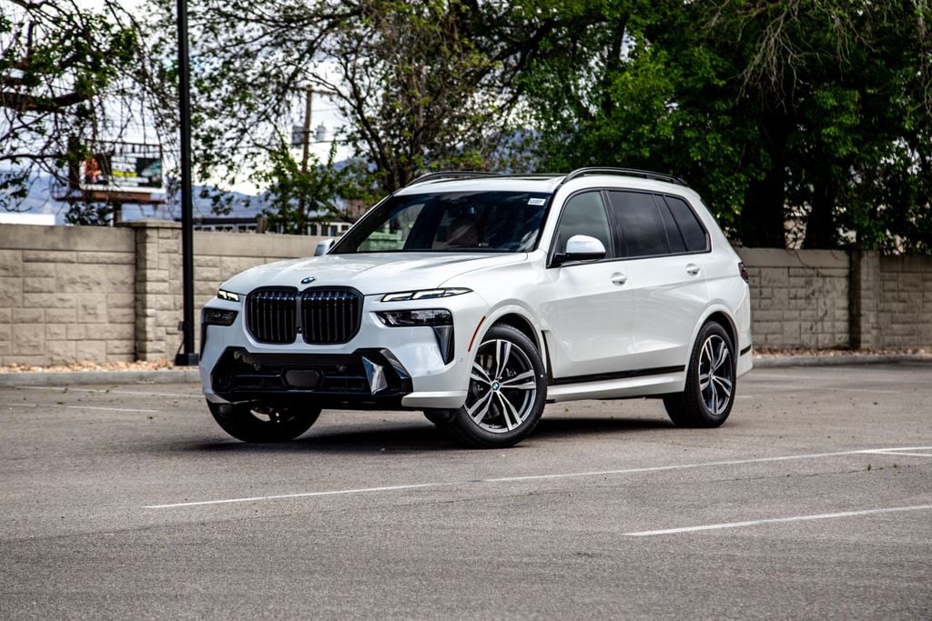 2026 BMW X7