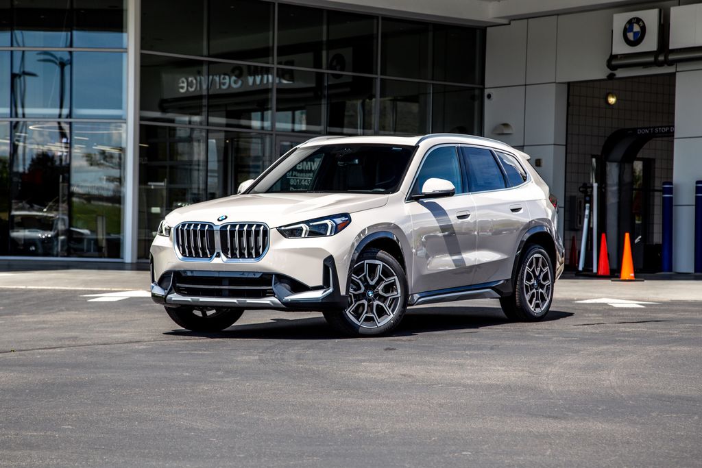 2026 BMW X1 28i