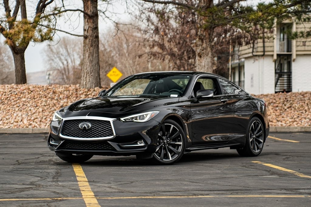 2022 INFINITI Q60 Coupe LUXE's photo