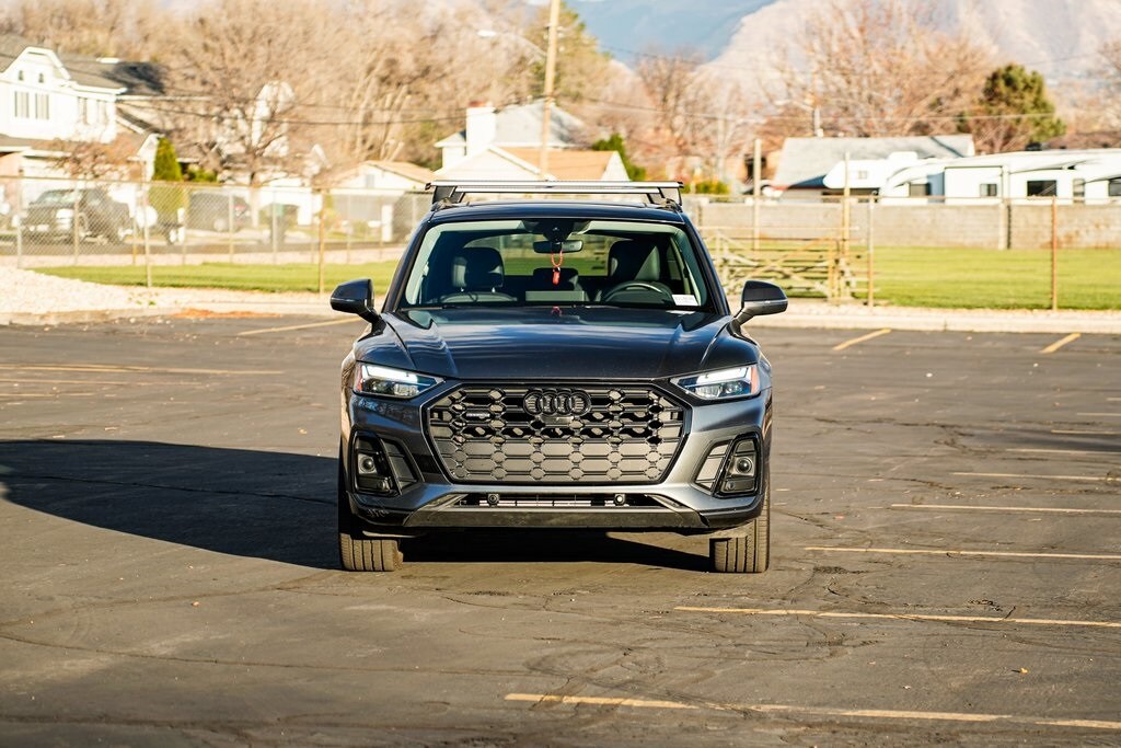 2022 Audi Q5 45 S line Premium photo 2