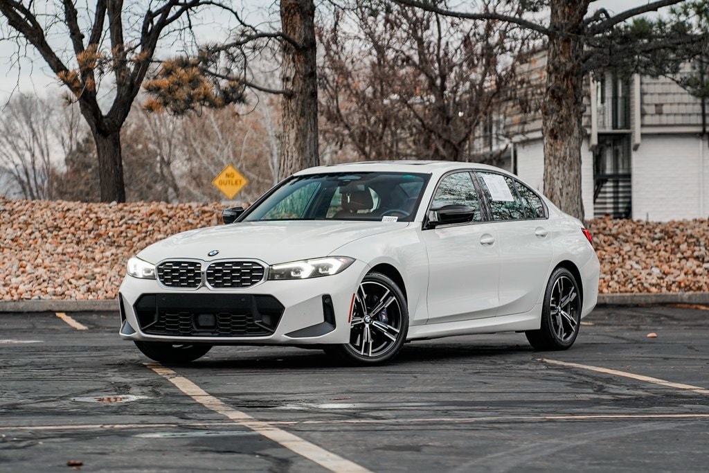 2023 BMW 3 Series M340i's photo