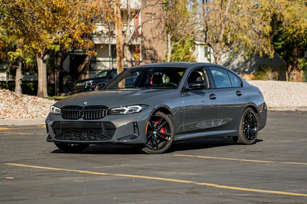 2023 BMW 3 Series 330i