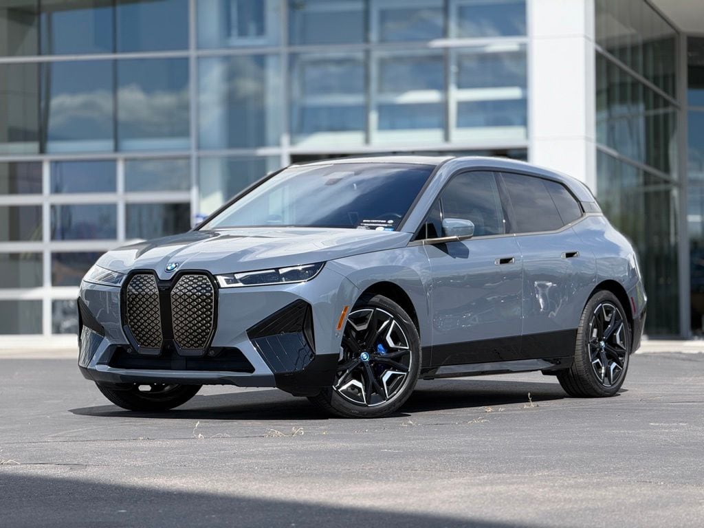 2023 BMW iX