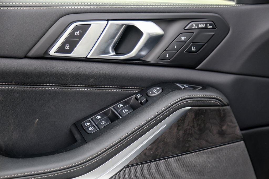 2026 BMW X7 40i - Photo 19