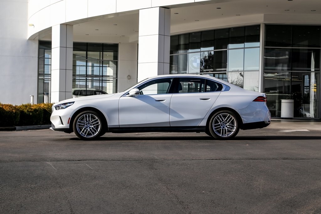 Used 2025 BMW 530i xDrive Sedan