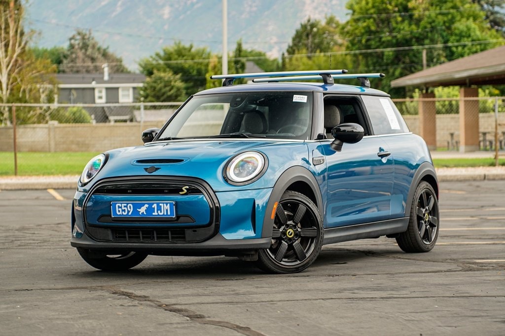 Used 2022 MINI Electric Hardtop 2 Door Cooper SE Hardtop 2 Door Hatchback