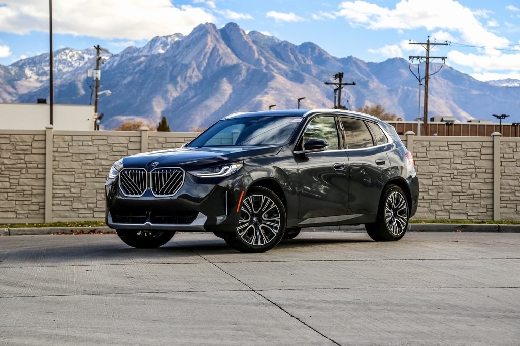 2026 BMW X3 30's photo