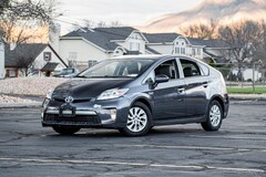 2014 Toyota Prius Plug-in Hatchback