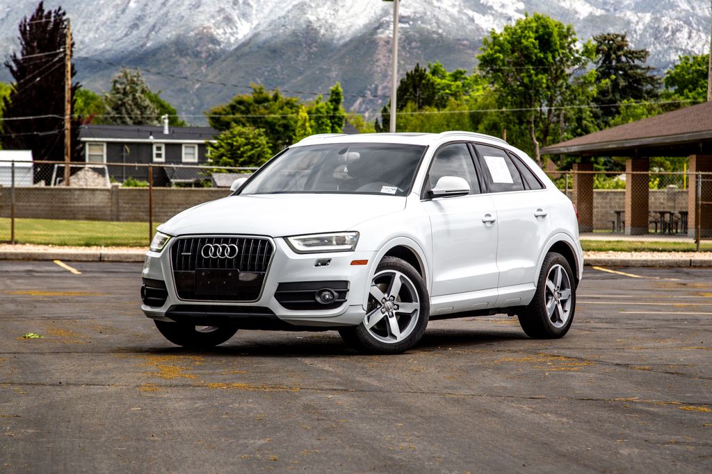 2015 Audi Q3 2.0T quattro tiptronic Premium Plus's photo