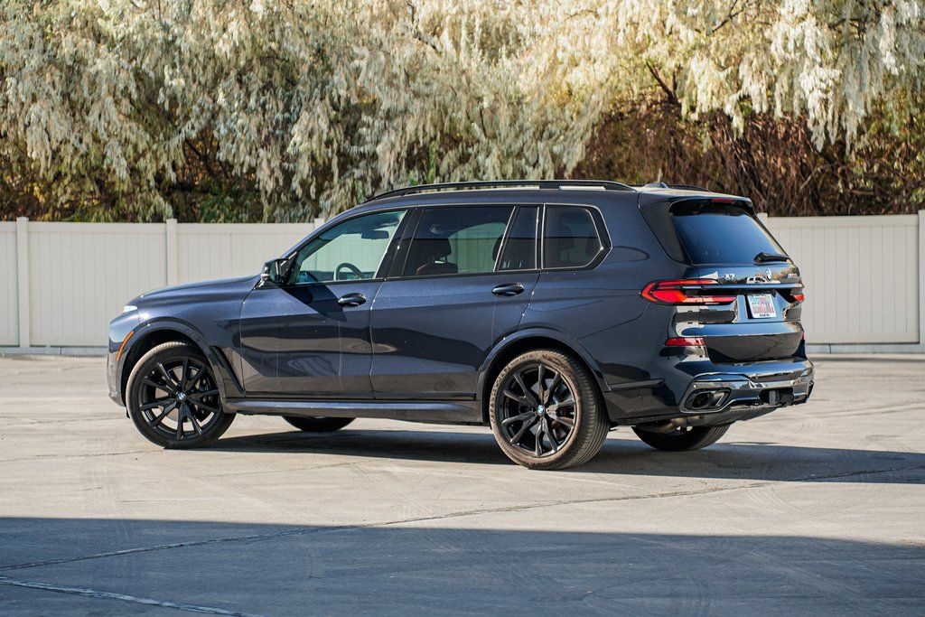 2025 BMW X7 M60i - Photo 7