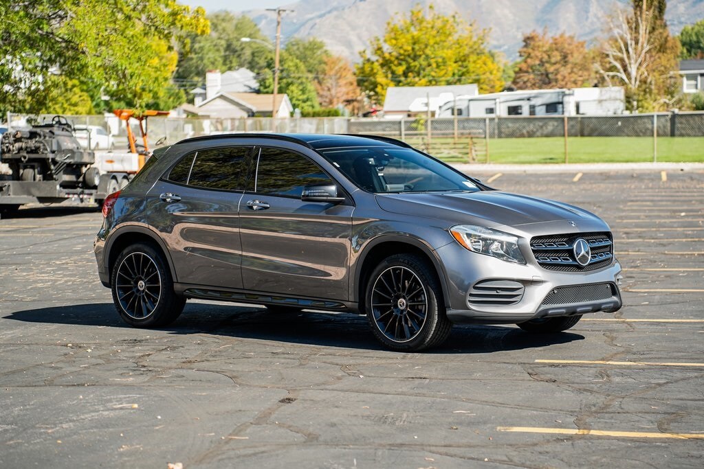 2018 Mercedes Benz GLA 250 4MATIC photo 3