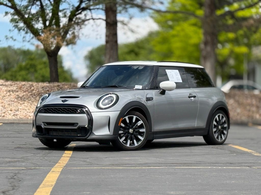 2023 MINI Cooper Cooper S 3 Door's photo