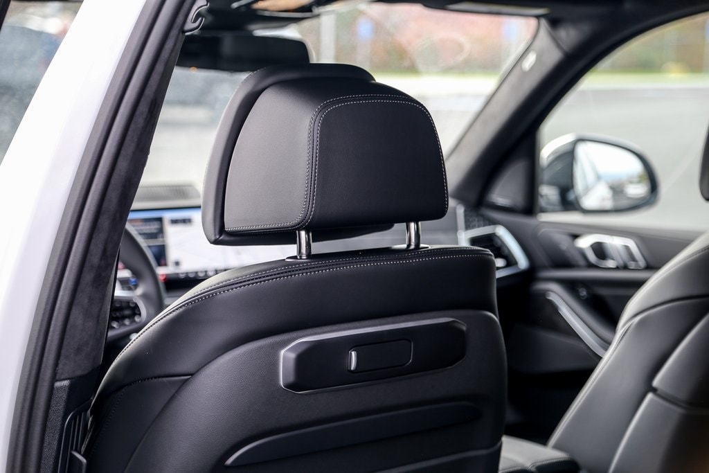 2026 BMW X7 40i - Photo 22
